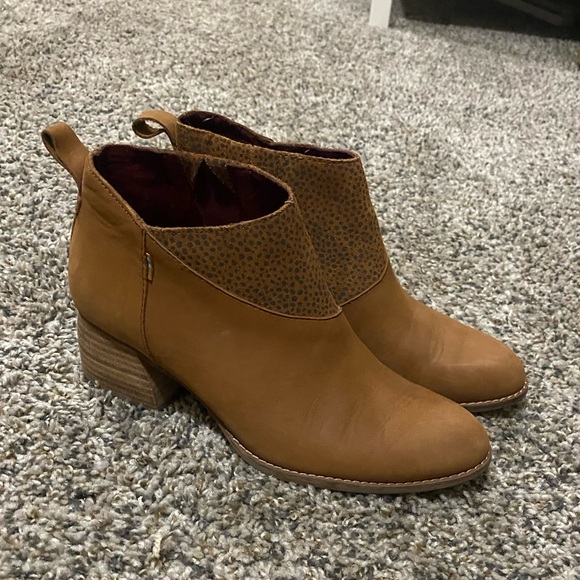 TOMS Booties - Picture 5 of 5